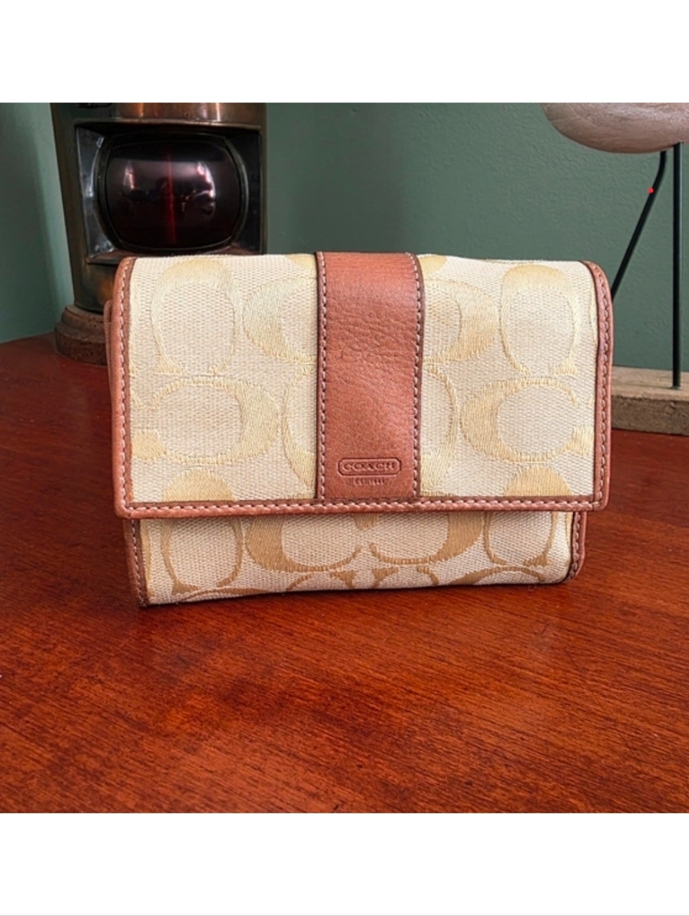 Coach Hampton Signature Wallet Yellow Tan Jacquard Leather Wallet Y2K - Picture 16 of 16